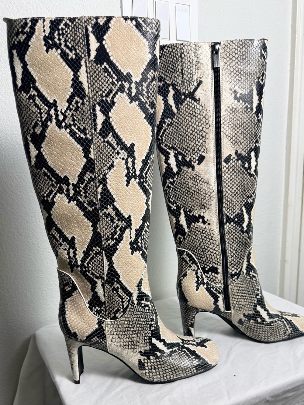 New Vince Camuto Beige and Black Snake-Print Knee Boots - Picture 2 of 9